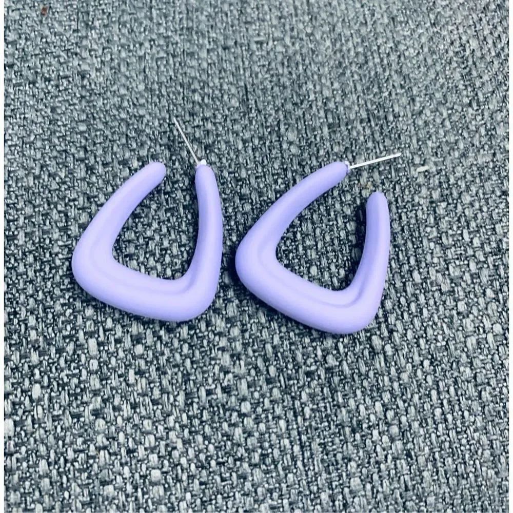 Heart Shaped Hoops - Picture 2 of 2